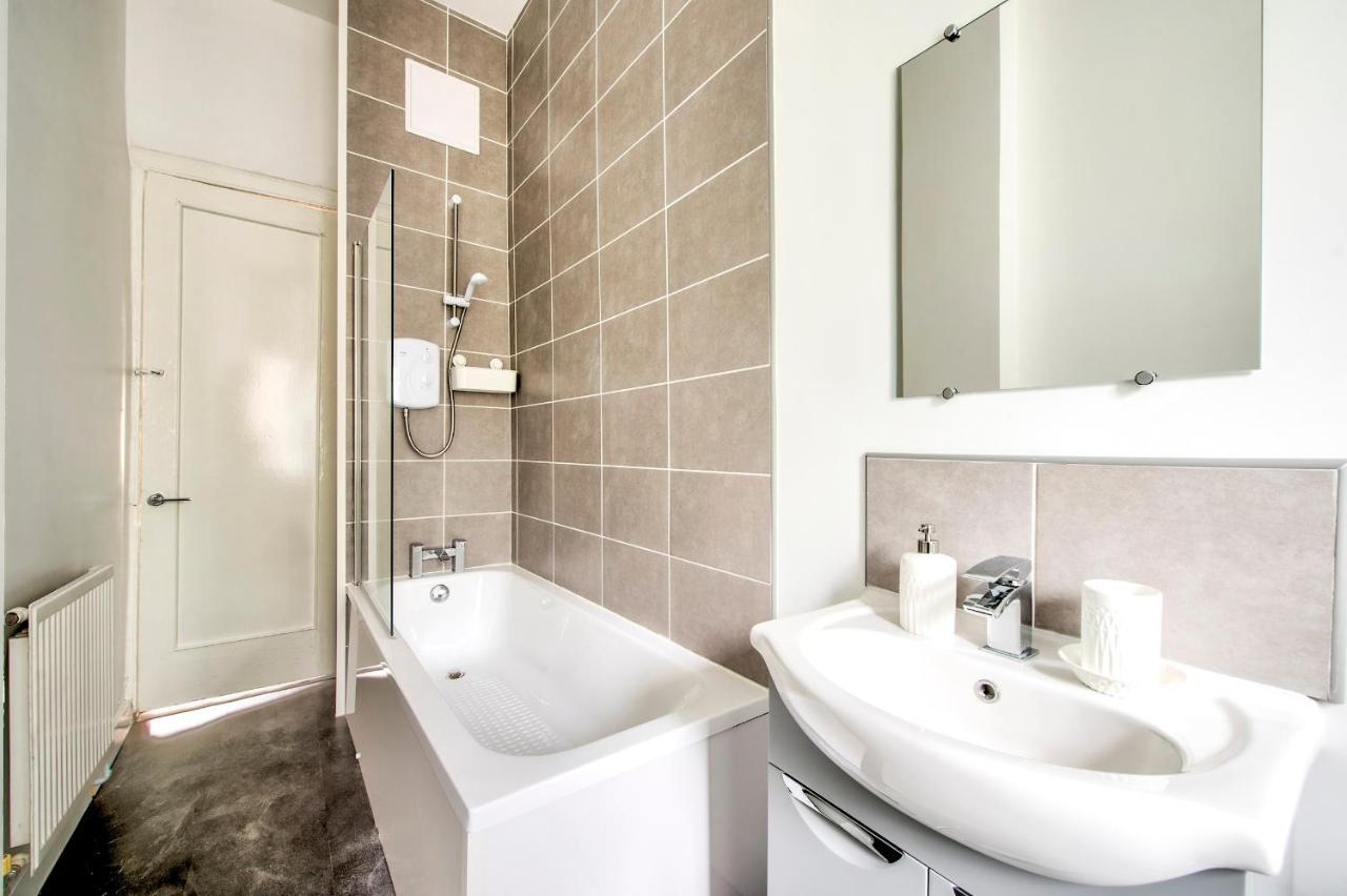 Pass The Keys Stylish 2 Bed In Heart Of West End Daire Glasgow Dış mekan fotoğraf