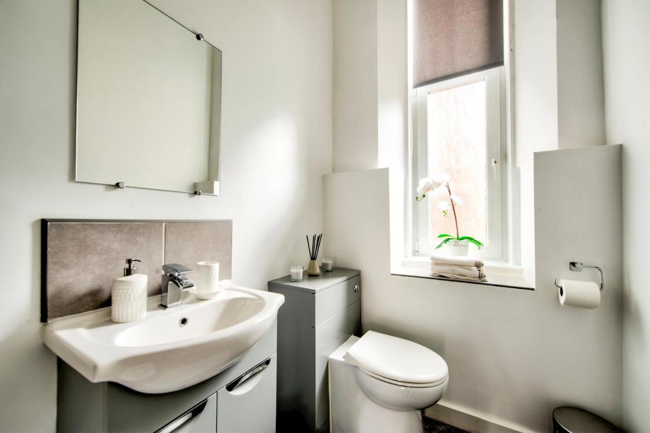 Pass The Keys Stylish 2 Bed In Heart Of West End Daire Glasgow Dış mekan fotoğraf